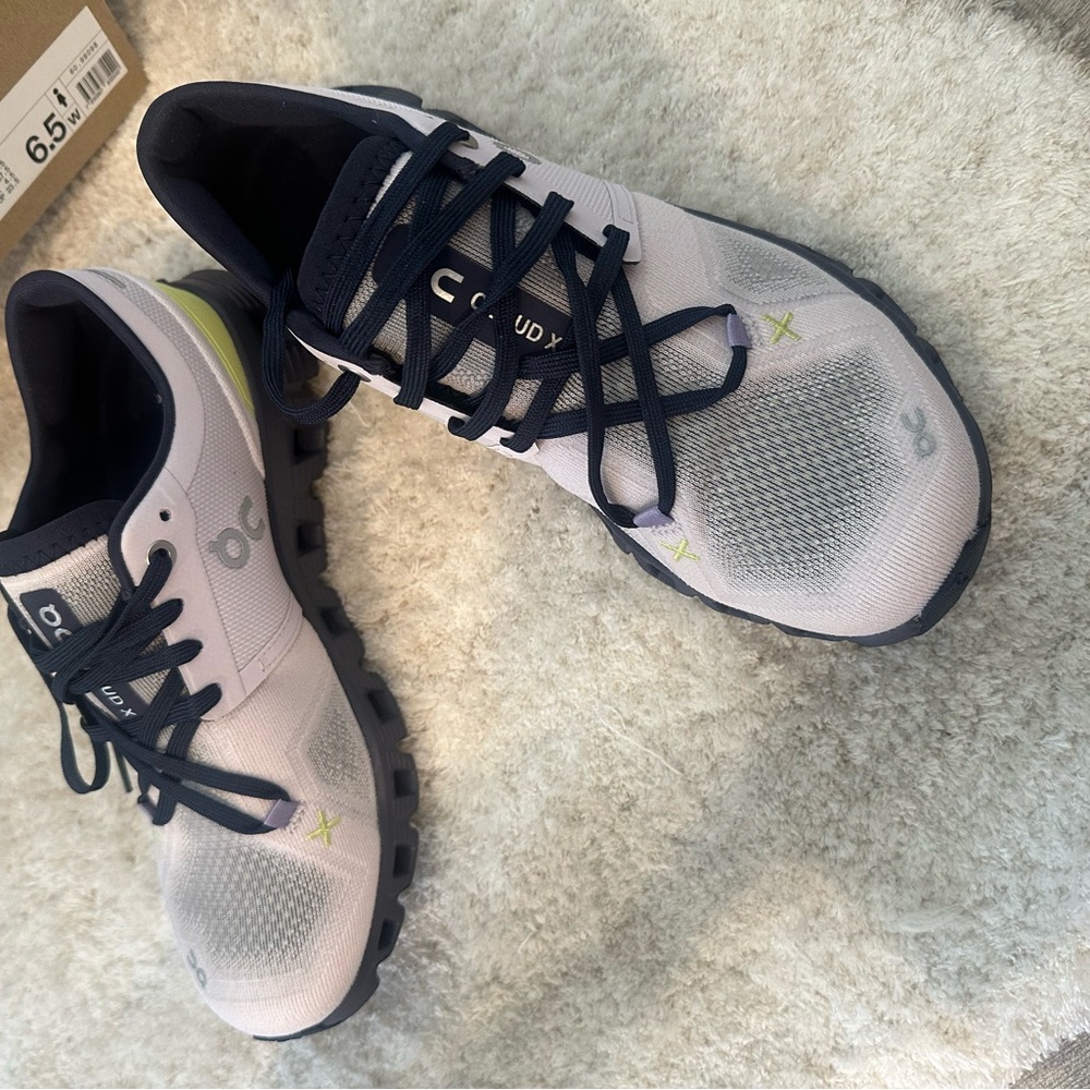 On Running Cloud X Shoes - Black and Gray